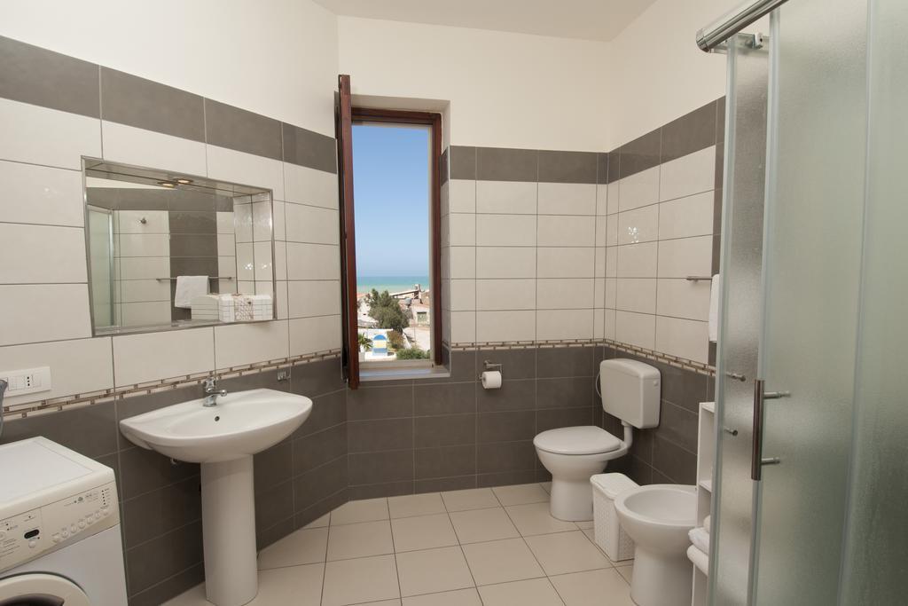 Residence Sicilia Mare- Casa Vacanza Scoglitti Exterior foto