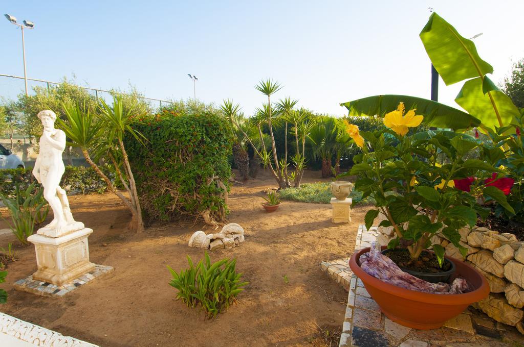 Residence Sicilia Mare- Casa Vacanza Scoglitti Exterior foto